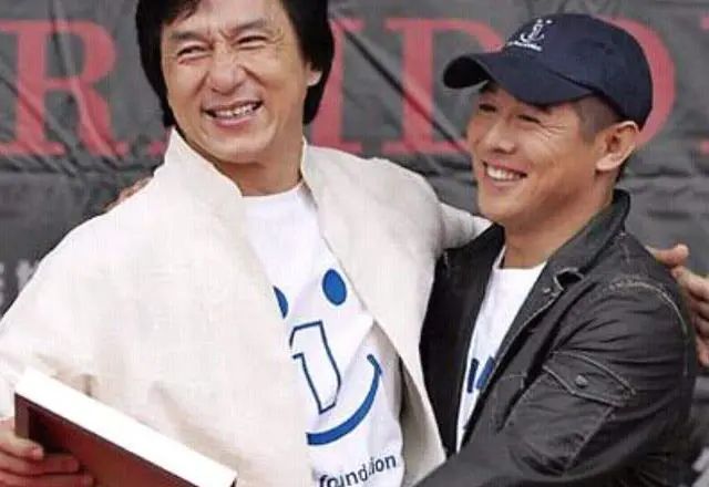 洪金宝喜剧搞笑电影_洪金宝与经典喜剧电影的结合_喜剧电影洪金宝电影