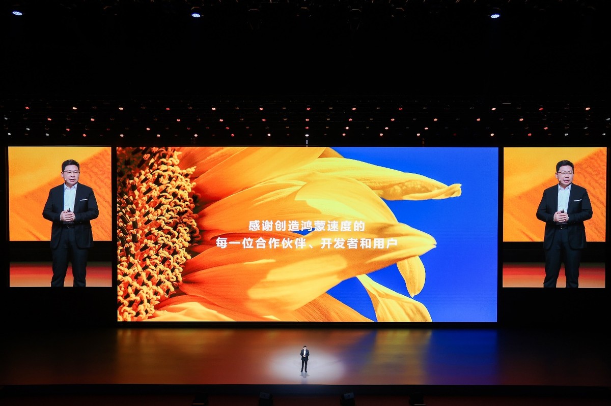 nova系列手机的多彩外观选择_多彩外设怎么样_手机的多彩引擎是什么