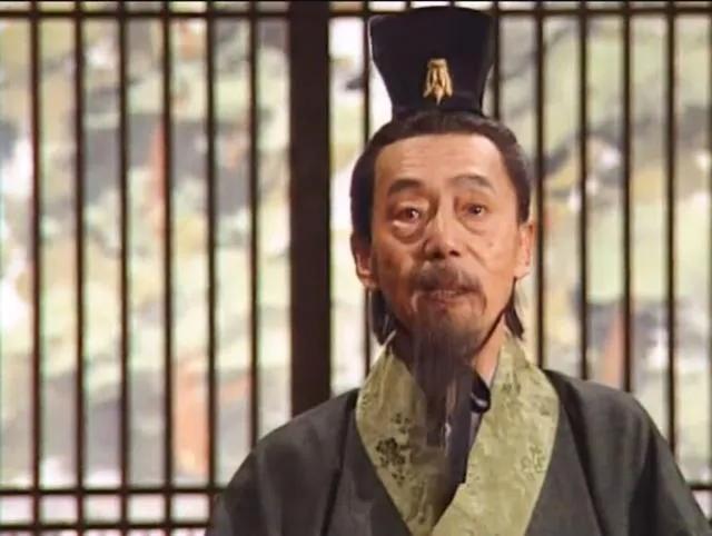 荀彧的忠诚与对曹操的支持_荀彧忠于曹操吗_忠臣荀彧