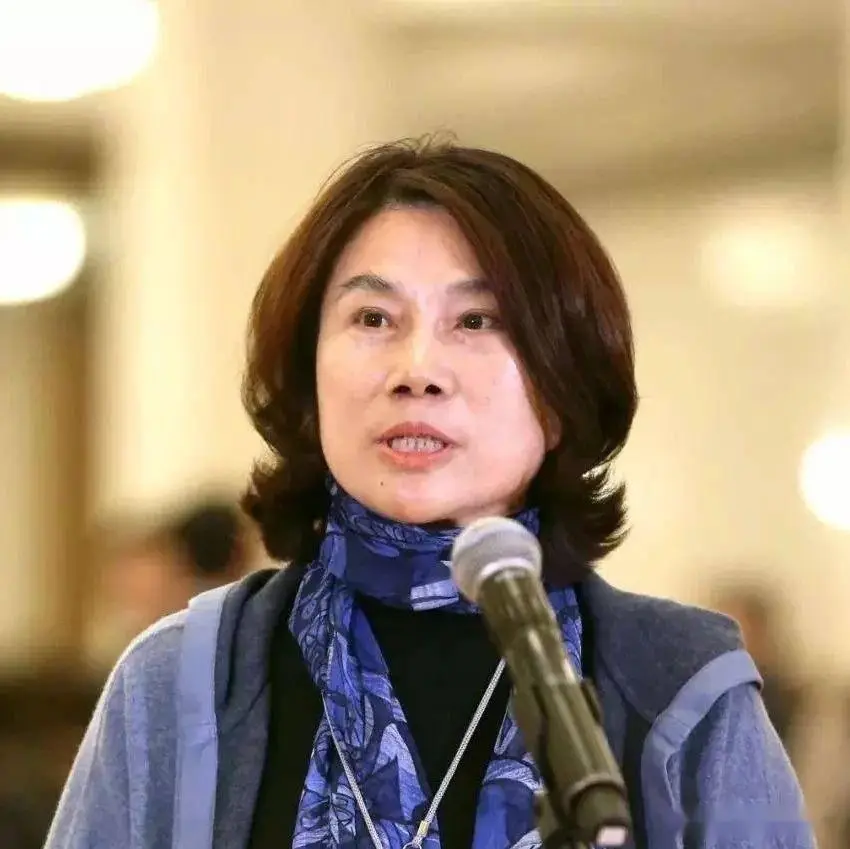 2025年格力董明珠风波不断：停职审查谣言后又被指转移资产