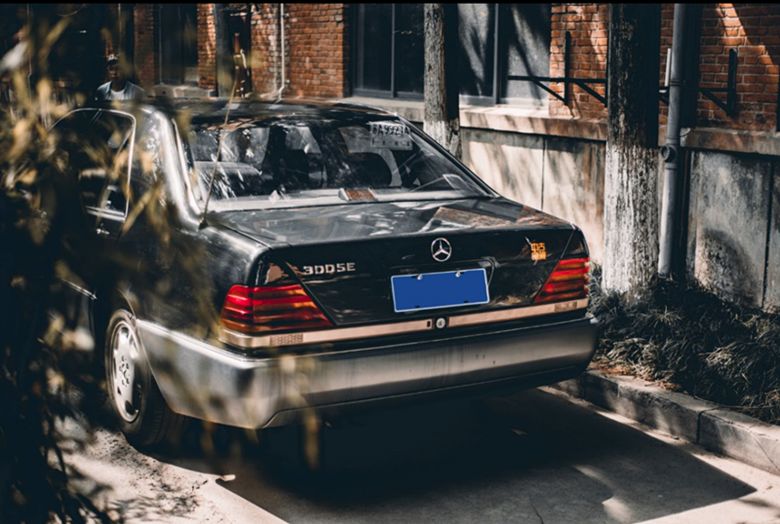 奔驰传奇_奔驰的经典车型与传承历史_奔驰的传说