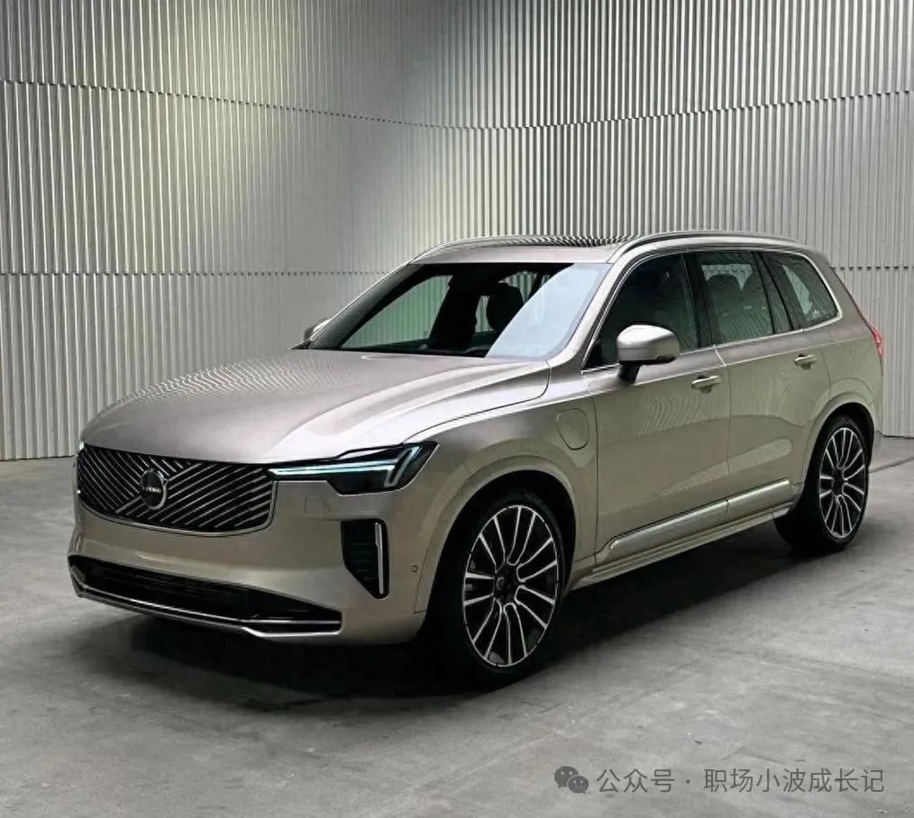 2025款沃尔沃XC90豪华SUV外观设计解析：北欧简约风颜值爆表