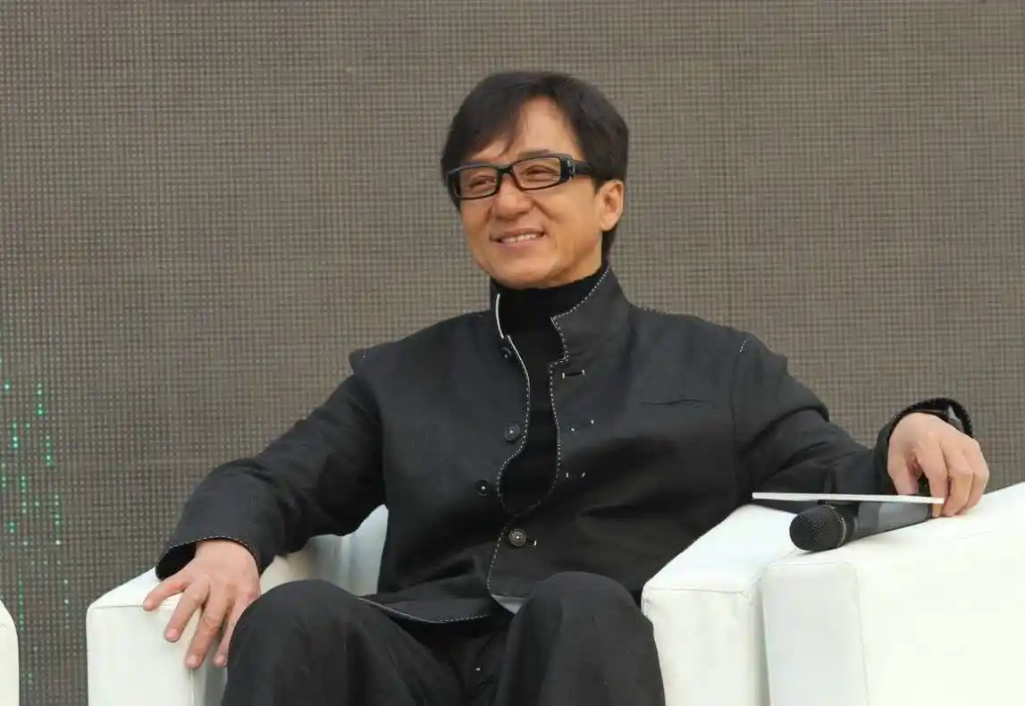 甄子丹殿堂级武术家_甄子丹在武术界的影响力_甄子丹说武术冠军满大街都是