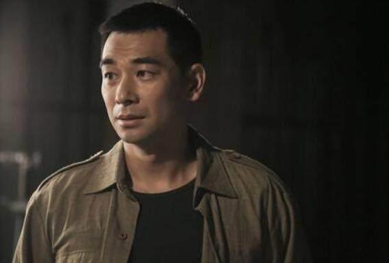 赵文卓的演艺生涯：从碧血蓝天到生死拳速的经典之作回顾