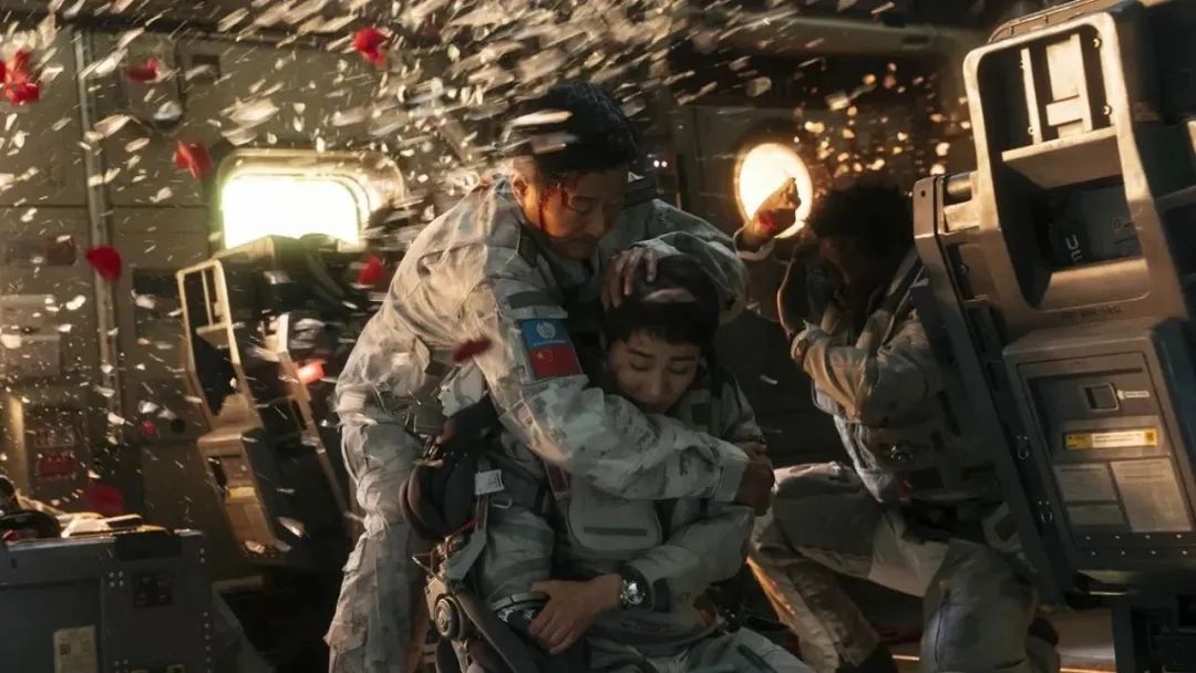 观影热潮_热潮汹涌电影_2023年电影热潮：十部打破票房的影片