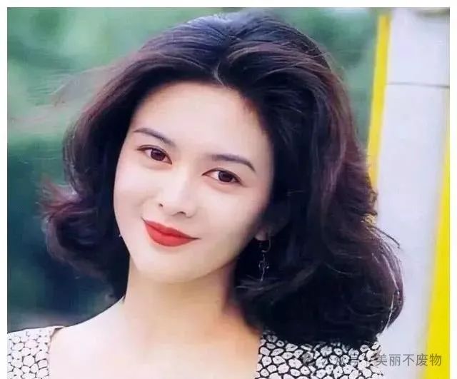 关之琳的经典传承与文化影响_传承经典文化手抄报内容_传承经典文化议论作文