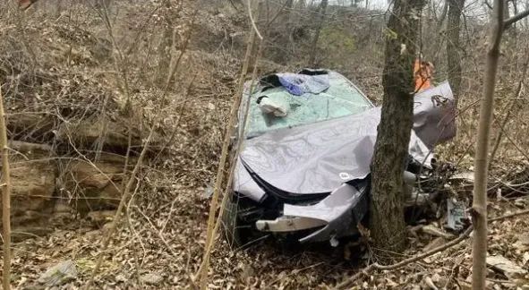 小米9se和小米6性能_辽宁号航空母舰的性能表现_小米汽车的性能表现让人刮目相看
