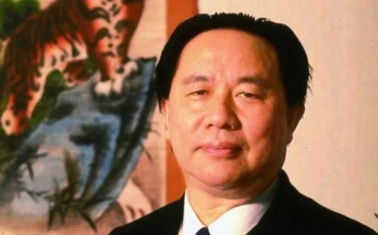 揭秘牟其中企业家圈层：跨越四十年商业周期的强大关系网