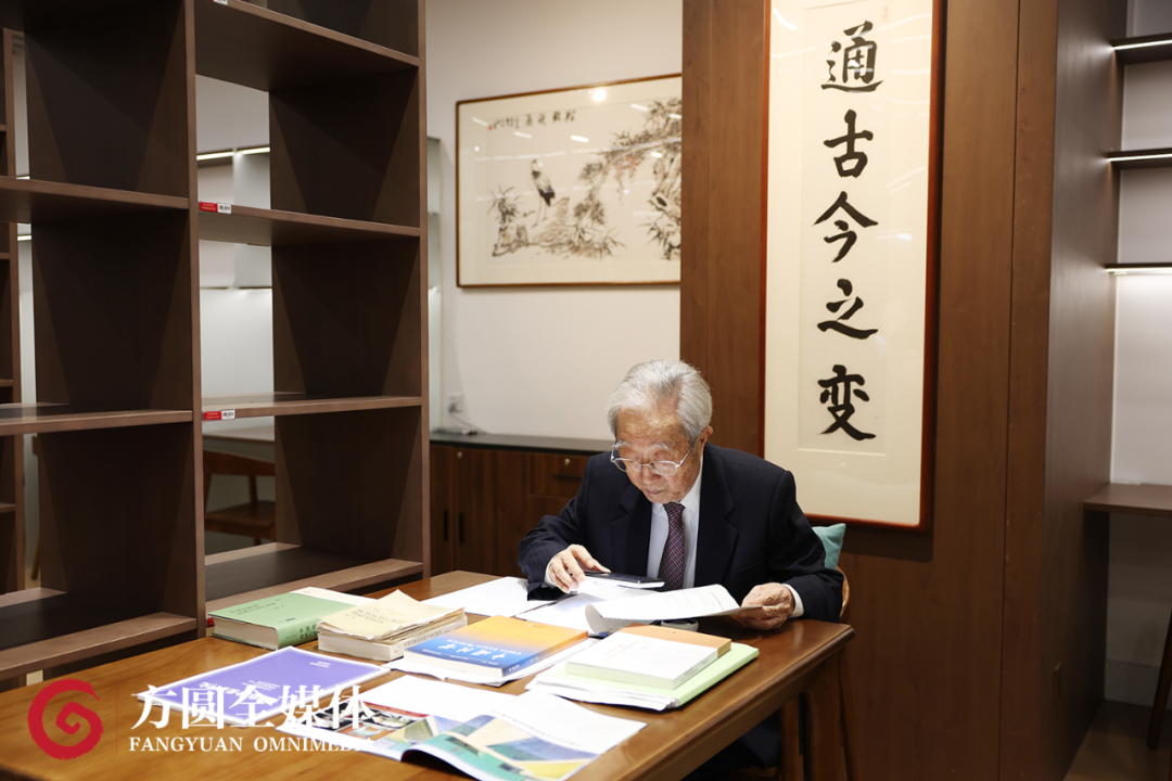 人生应追求物质还是精神_张晋的生活理念与精神追求_注重精神追求名言