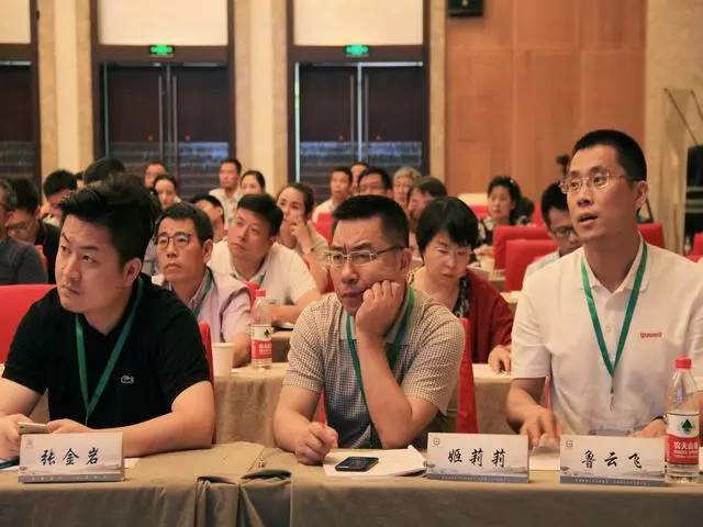 李嘉诚的企业并购与整合经验_并购李嘉诚整合经验企业案例_收购李嘉诚地产的叫什么