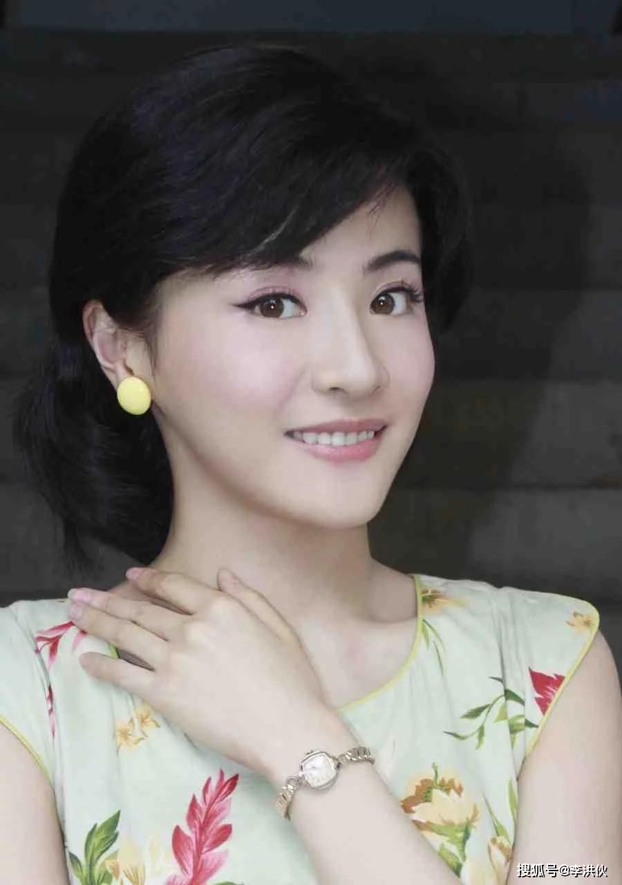 张柏芝音乐会_歌手张伯芝的歌曲_张柏芝的经典表演与观众反响