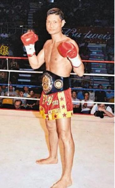 元彪的武术训练与日常生活_武术指导元斌_元彪武打电影国语版