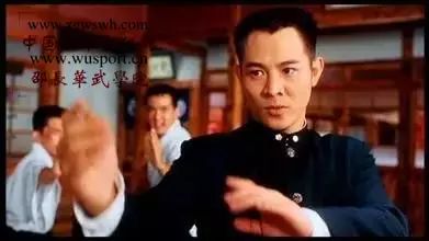 元彪的武术训练与日常生活_元彪武打电影国语版_元彪精彩的武打片段