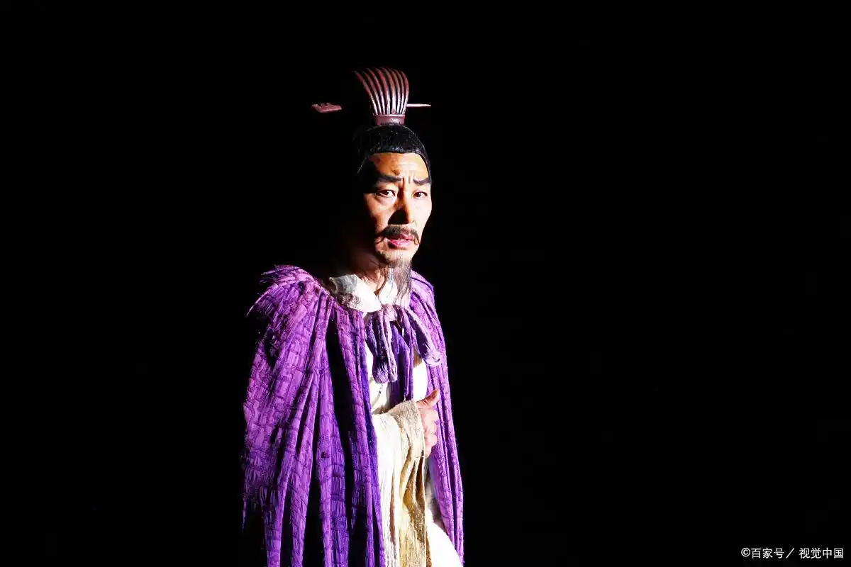 诸葛亮生平、军事成就与政治智慧全方位解析：三国蜀汉杰出人物