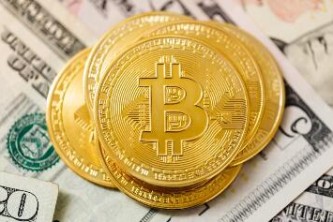 探索比特币购买交易平台：安全性、交易费用与流动性全解析