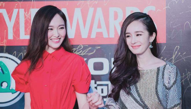 杨幂家庭出身_杨幂经历成长家庭故事视频_杨幂的家庭故事与成长经历